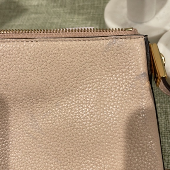 Marc Jacobs Vegan Leather Double-Zip Crossbody - Picture 4 of 16